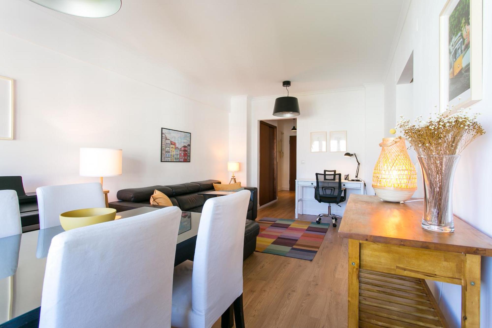 Apartamento Central E Confortavel Junto Ao Bairro Da Graca Lissabon Buitenkant foto